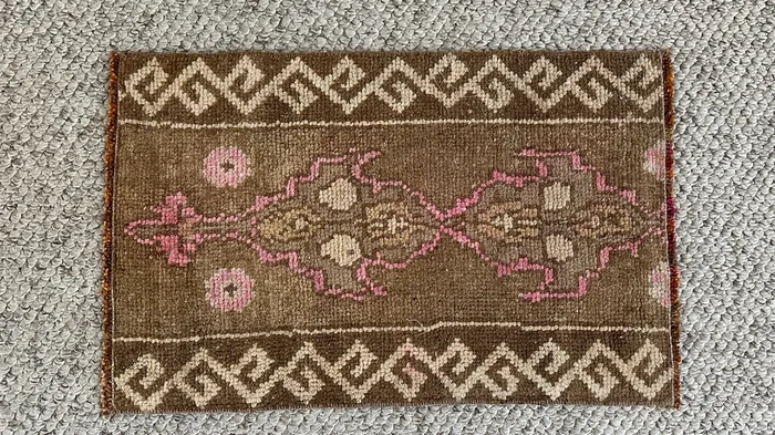 1’3 x 2’ Antique Kars Rug Muted Camel Brown, Beige & Pink ‘4739